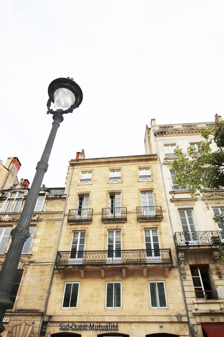 GuestReady - Comfy Attic Apartment near Grand Théâtre Bordéus Exterior foto