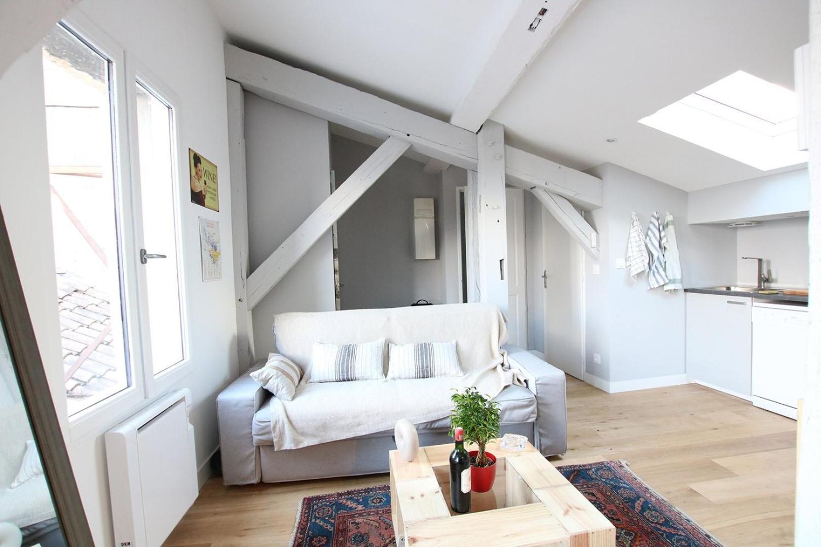 GuestReady - Comfy Attic Apartment near Grand Théâtre Bordéus Exterior foto
