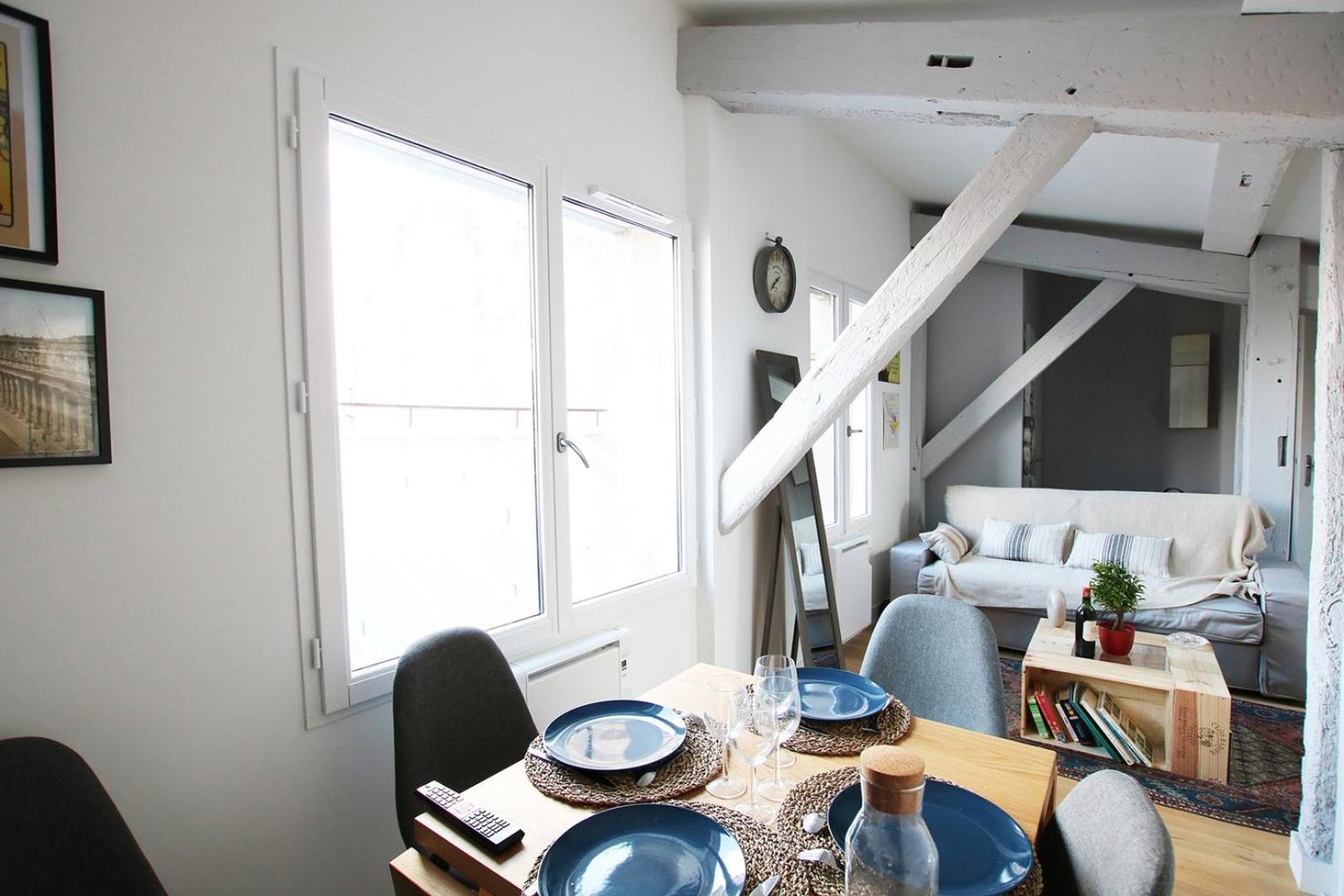 GuestReady - Comfy Attic Apartment near Grand Théâtre Bordéus Exterior foto