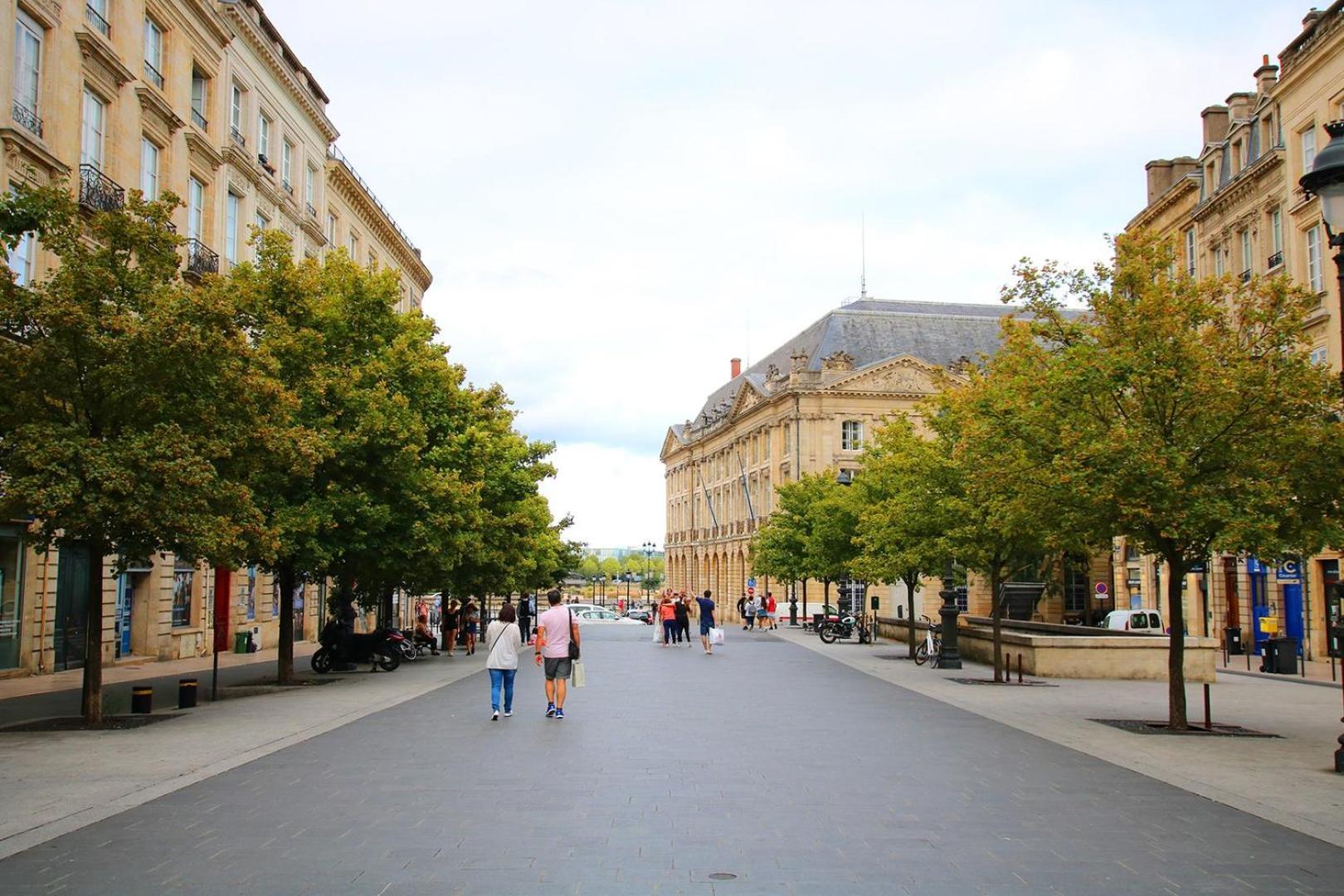 GuestReady - Comfy Attic Apartment near Grand Théâtre Bordéus Exterior foto